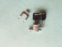 优质长片伸拉纱窗锁厂家直销 文安县久品冠五金制品厂的专业制造